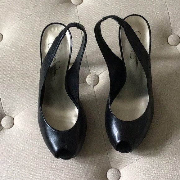 Jessica Simpson leather heels size 6 - Picture 2 of 4